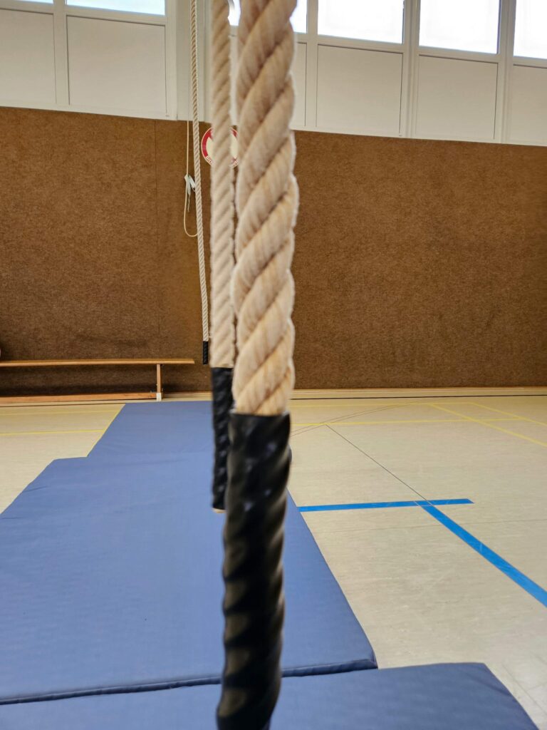 Spielbereich beim Turnen&Krabbeln; Seile hängen